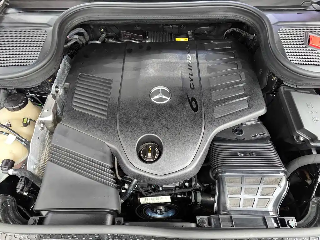 Mercedes-Benz GLS — фото 36