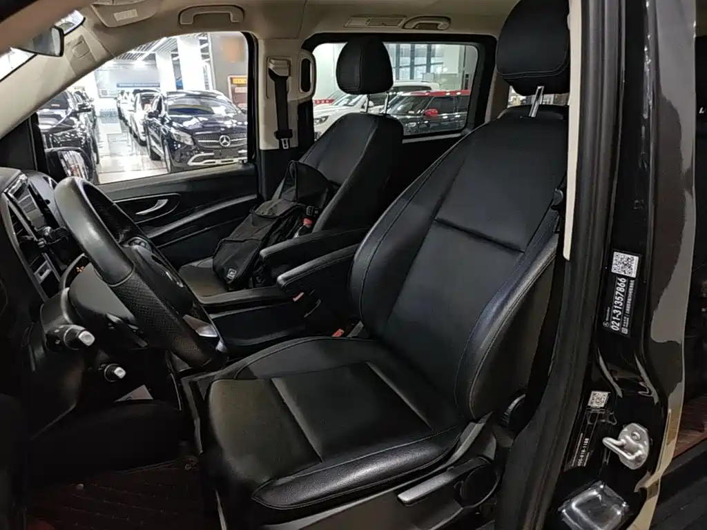 Mercedes-Benz Vito — фото 15