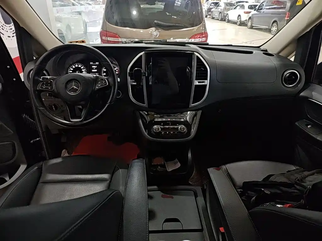 Mercedes-Benz Vito — фото 10