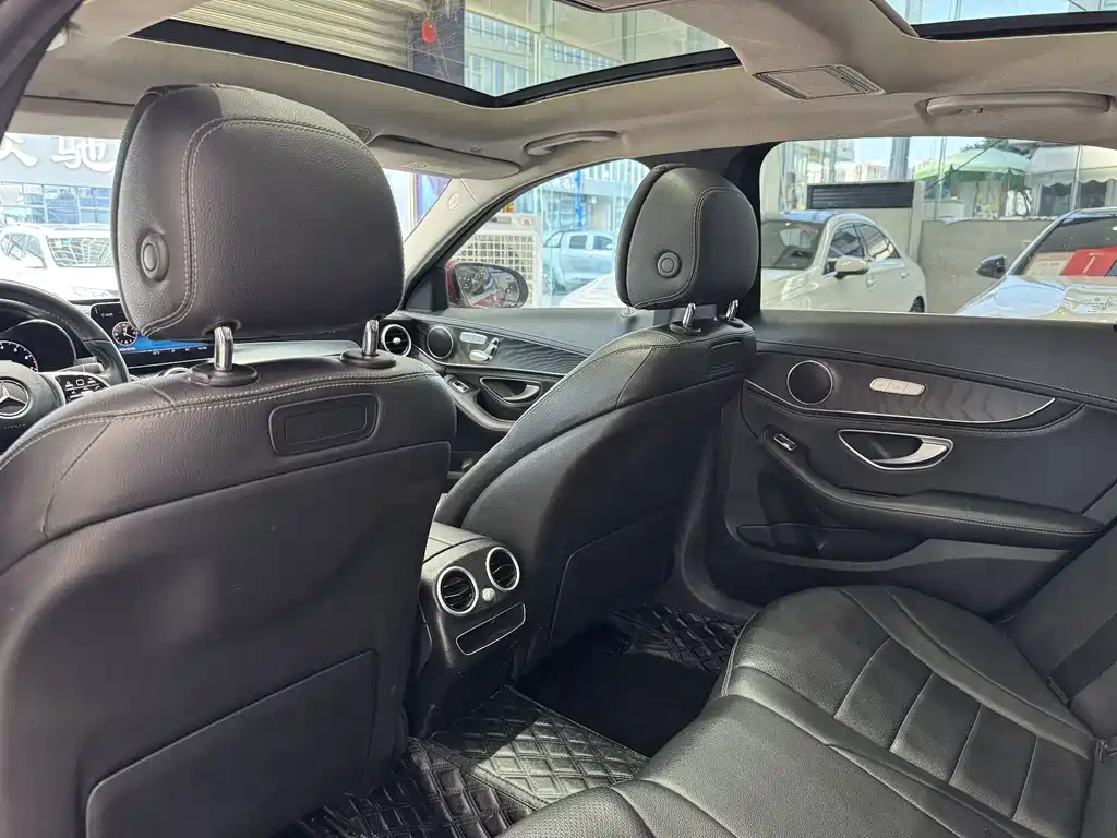 Mercedes-Benz C-Class — фото 13
