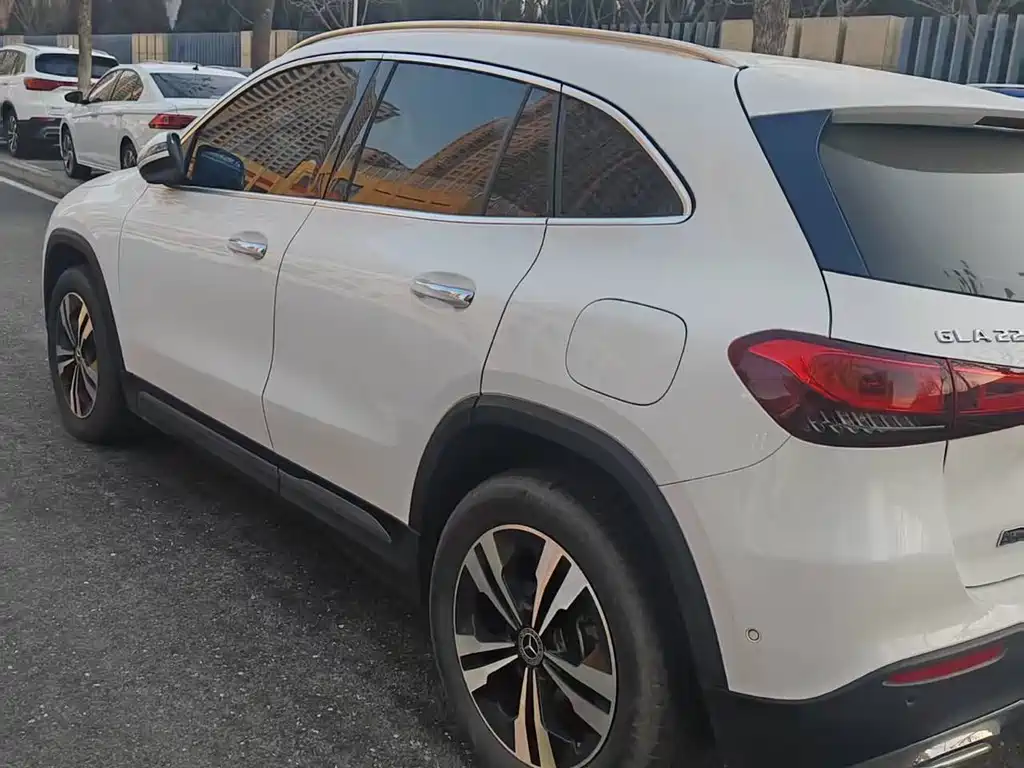 Mercedes-Benz GLA — фото 4
