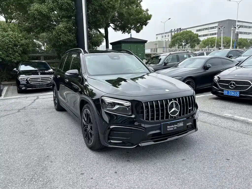 Mercedes-Benz GLB AMG — фото 3