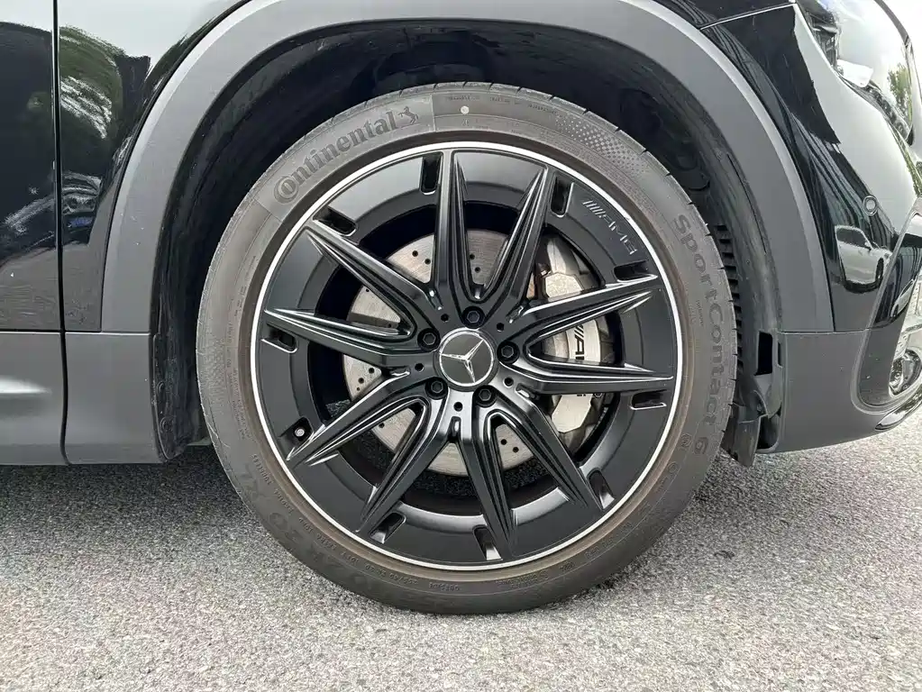 Mercedes-Benz GLB AMG — фото 5