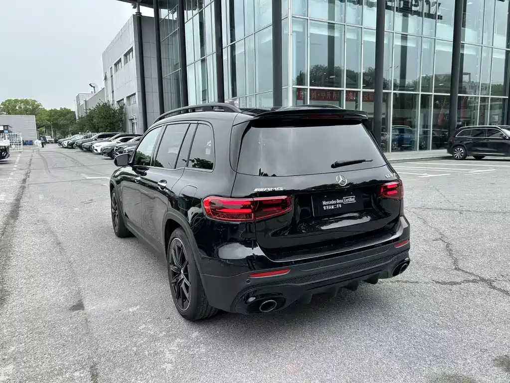 Mercedes-Benz GLB AMG — фото 7