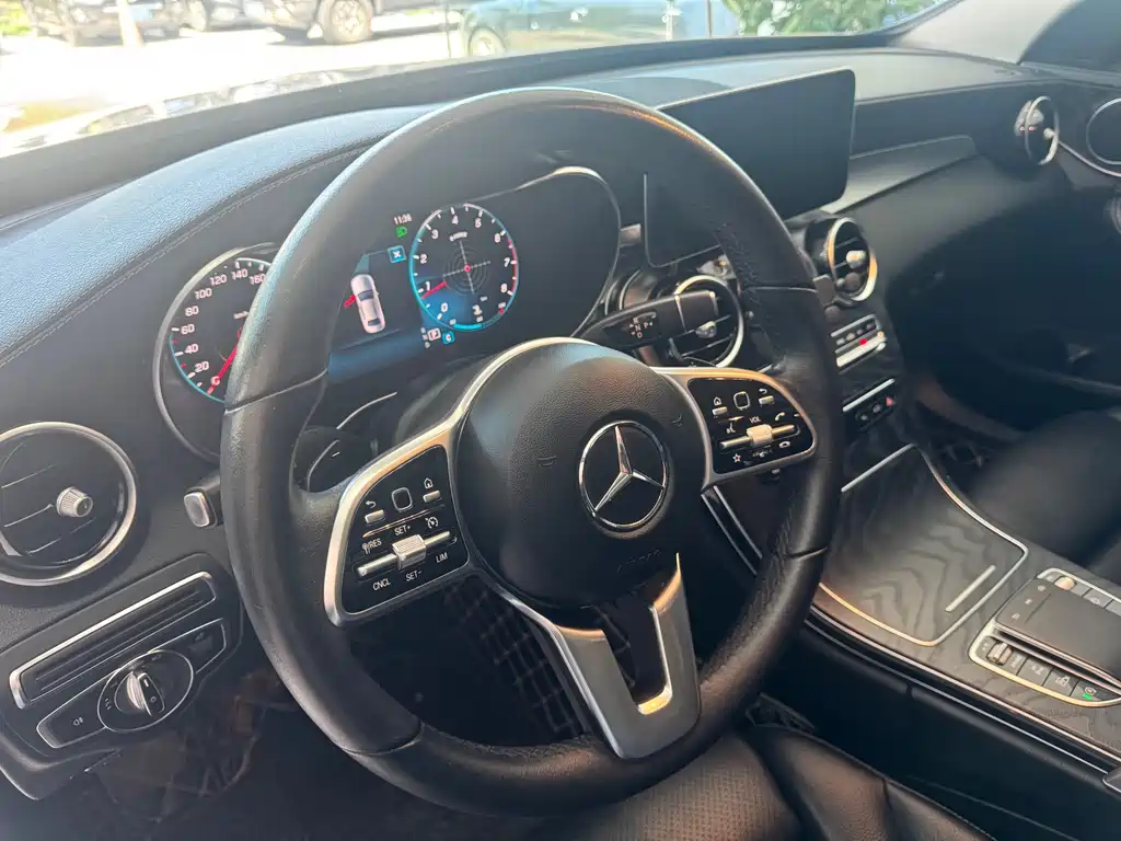 Mercedes-Benz C-Class — фото 14