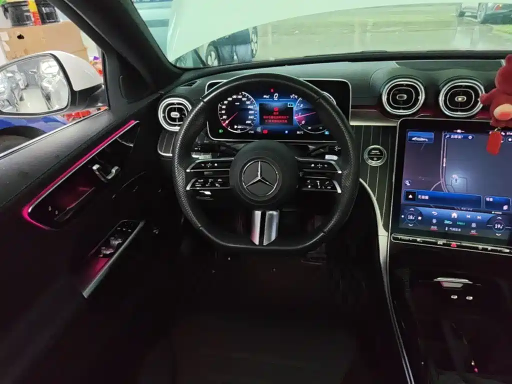 Mercedes-Benz C-Class — фото 11