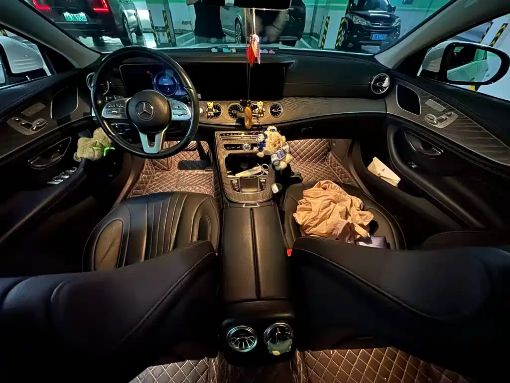 Mercedes-Benz CLS — фото 8
