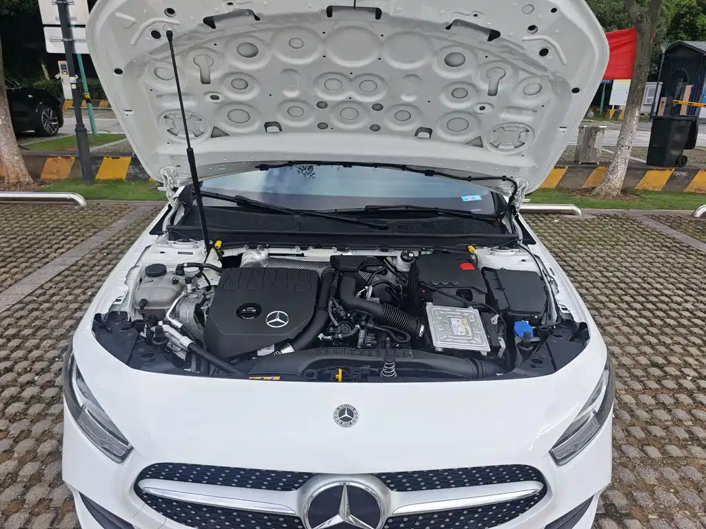 Mercedes-Benz A-Class — фото 13