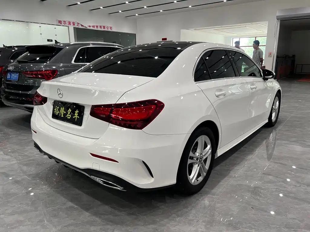 Mercedes-Benz A-Class — фото 4