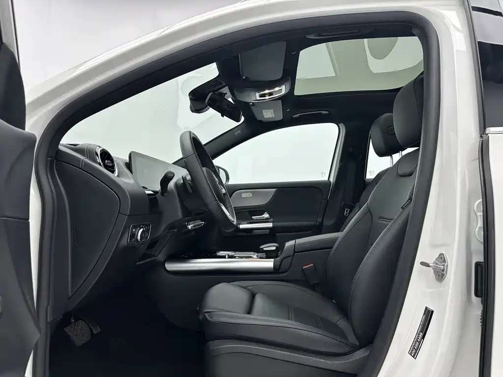 Mercedes-Benz GLA — фото 5