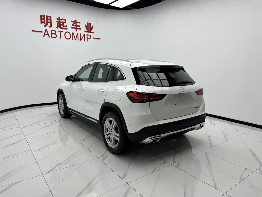 Mercedes-Benz GLA — фото 8