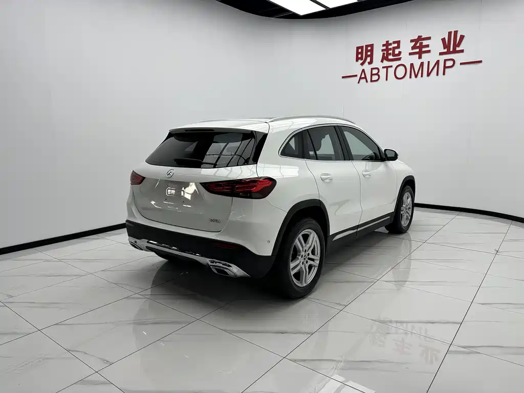 Mercedes-Benz GLA — фото 9