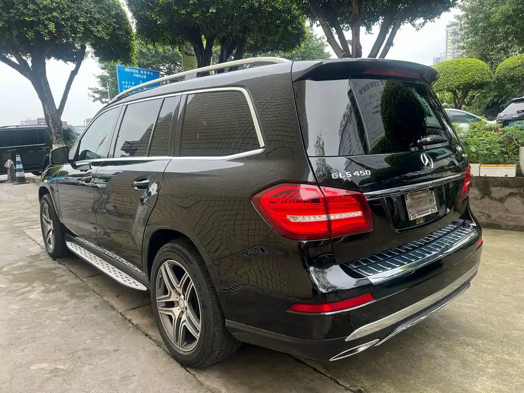 Mercedes-Benz GLS — фото 6