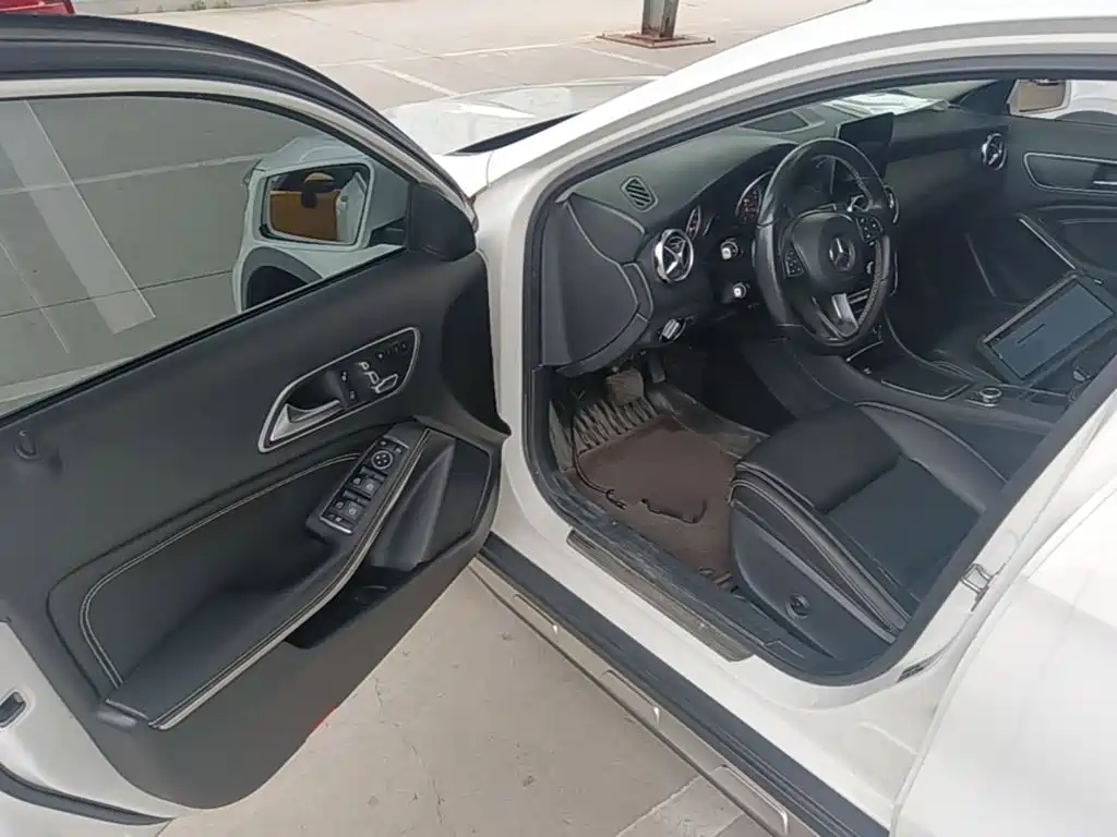 Mercedes-Benz GLA — фото 16