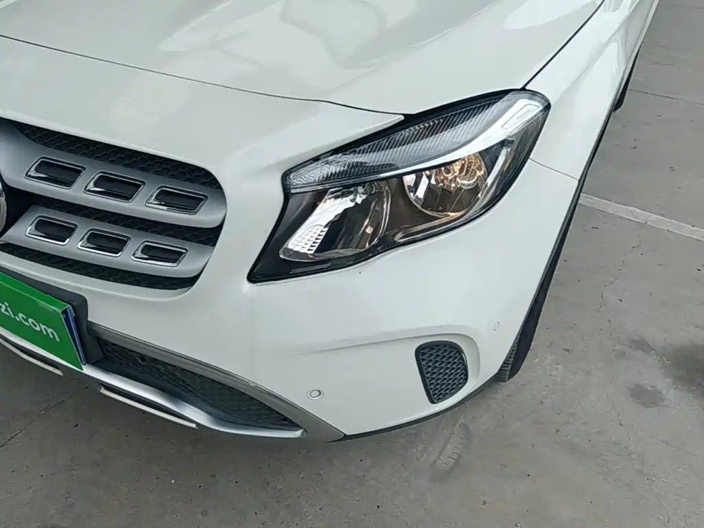 Mercedes-Benz GLA — фото 24