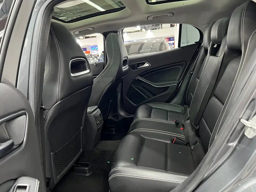 Mercedes-Benz GLA — фото 14