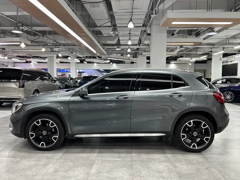 Mercedes-Benz GLA — фото 4