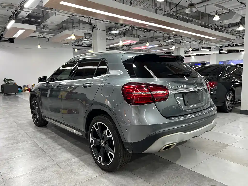 Mercedes-Benz GLA — фото 5
