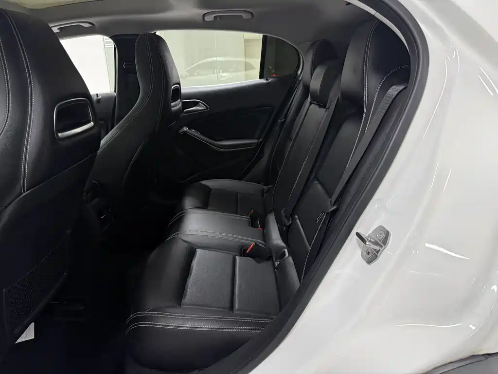 Mercedes-Benz GLA — фото 14