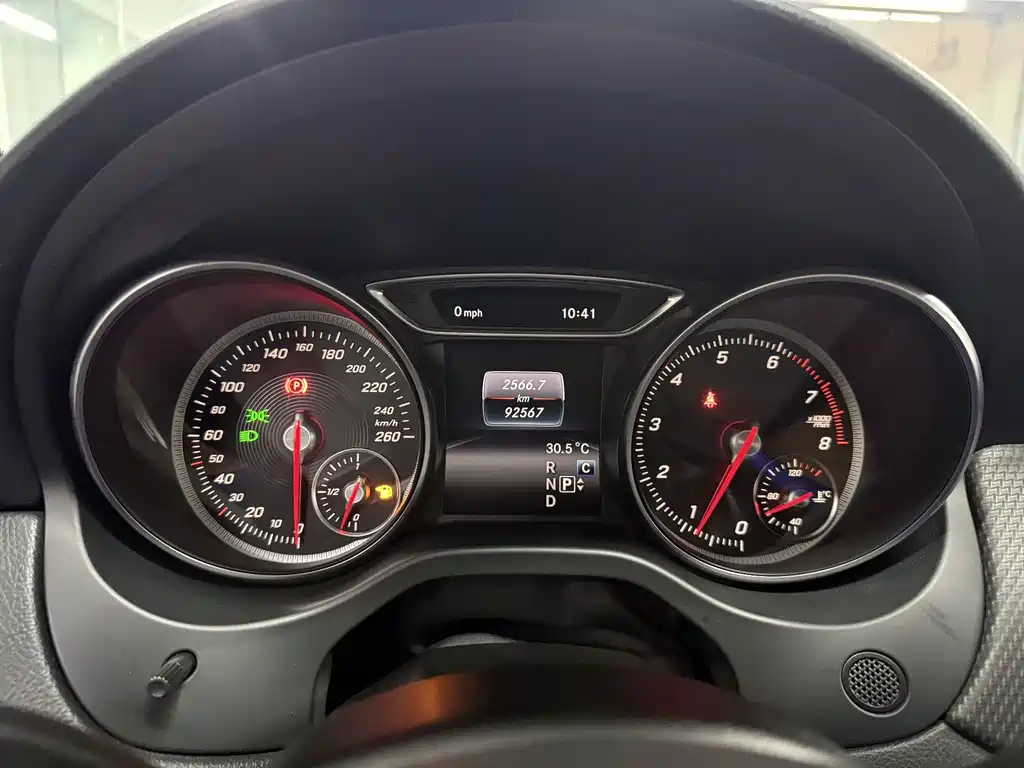 Mercedes-Benz GLA — фото 19