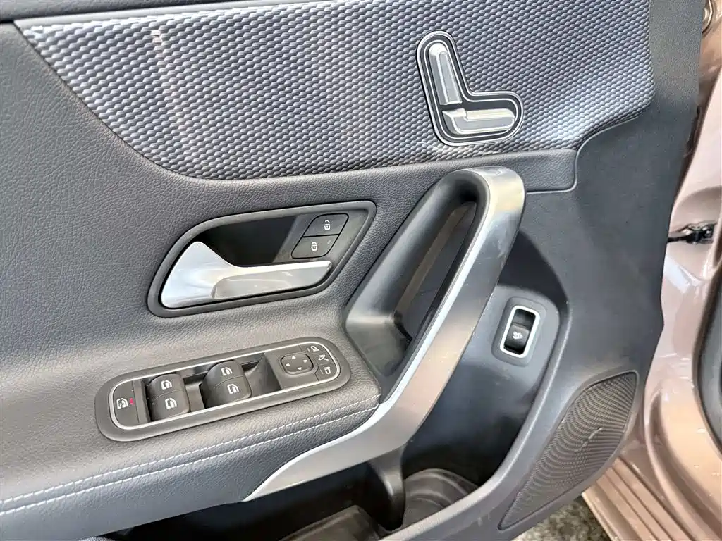 Mercedes-Benz A-Class — фото 19
