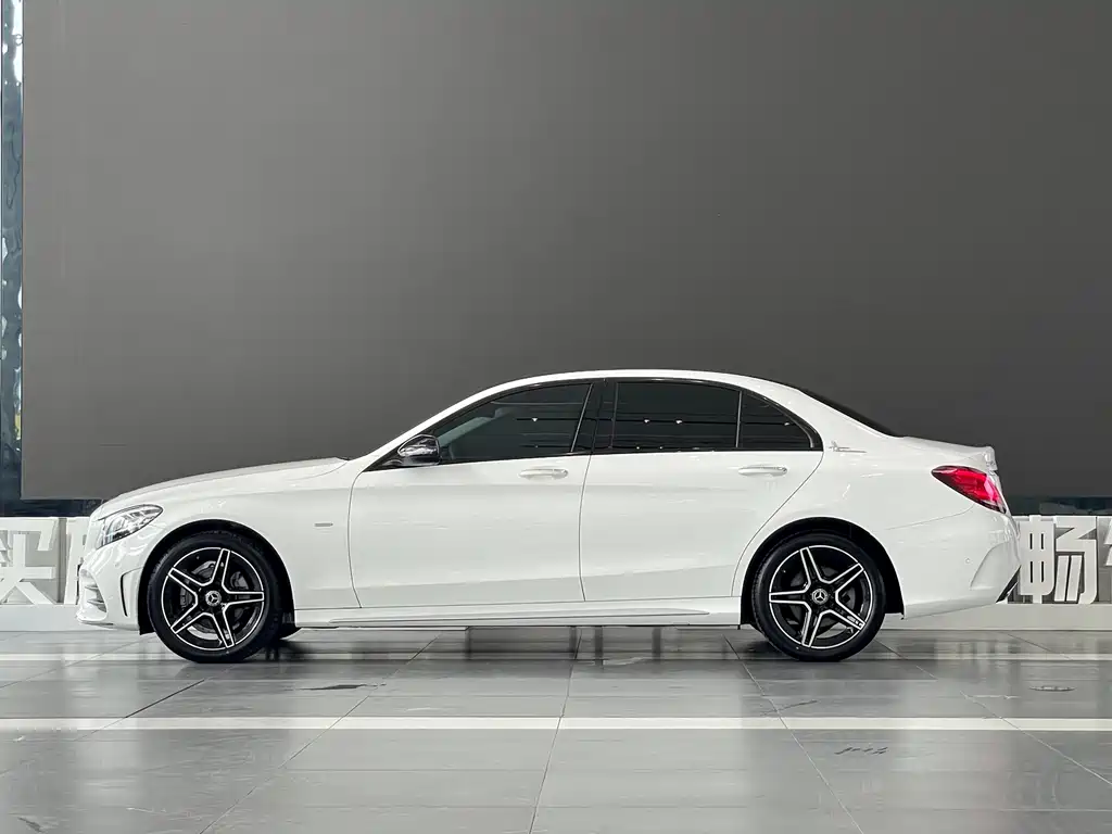 Mercedes-Benz C-Class — фото 4