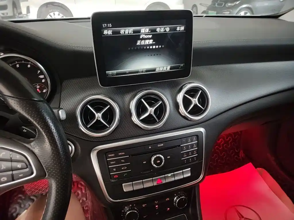 Mercedes-Benz GLA — фото 13
