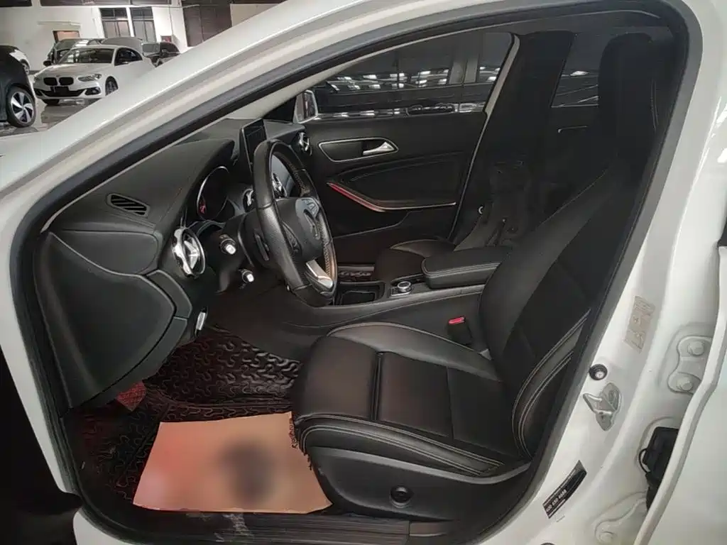 Mercedes-Benz GLA — фото 15