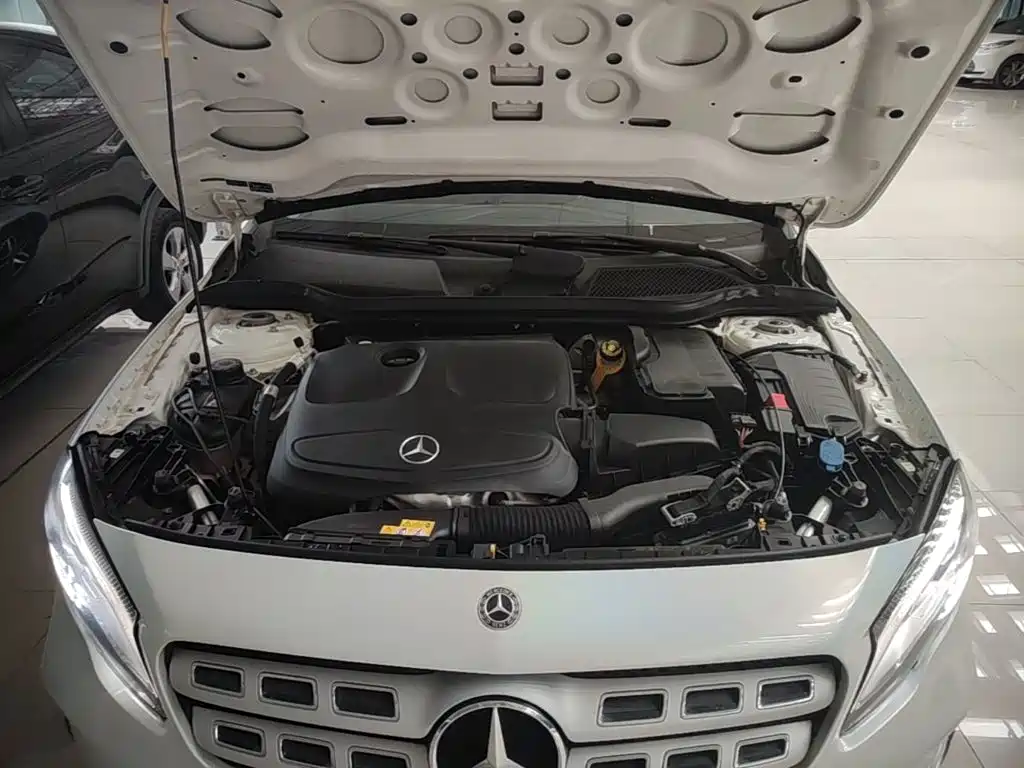 Mercedes-Benz GLA — фото 20