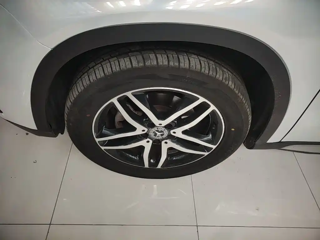 Mercedes-Benz GLA — фото 23