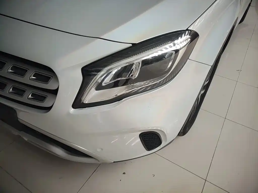 Mercedes-Benz GLA — фото 24