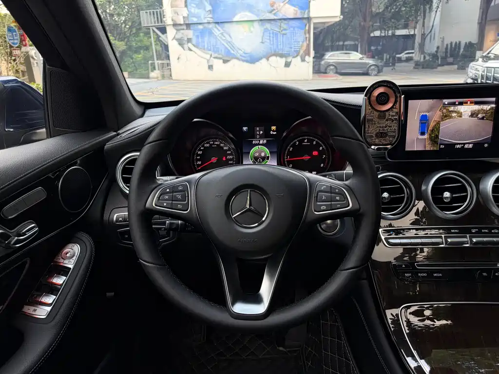 Mercedes-Benz GLC — фото 10