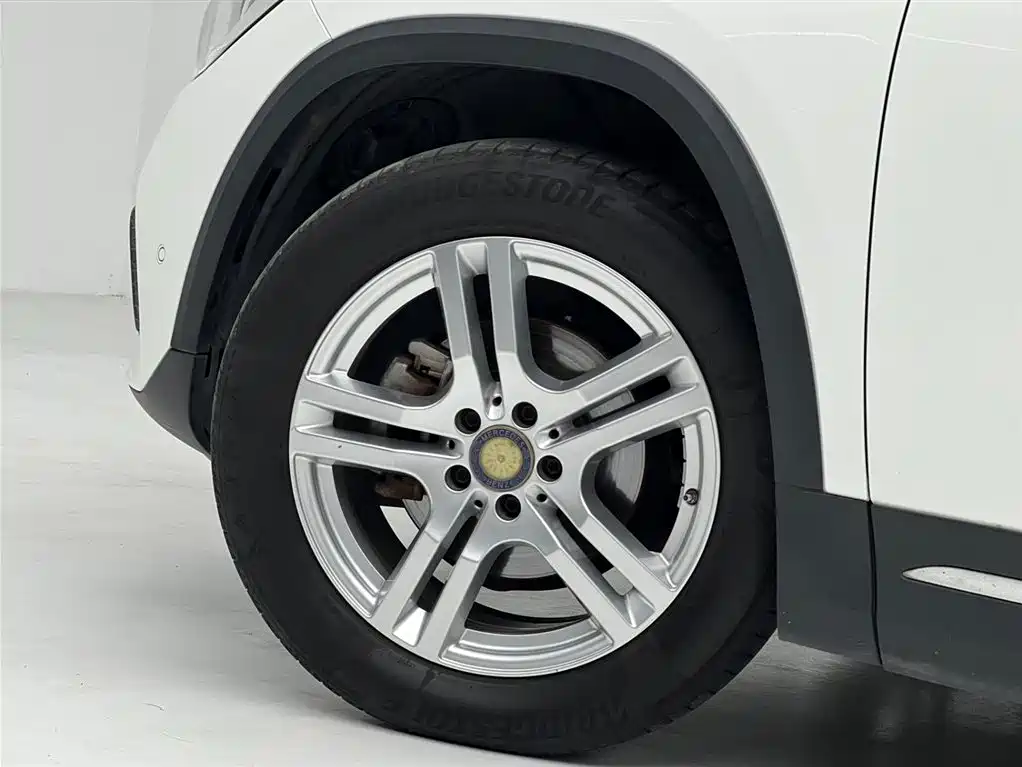 Mercedes-Benz GLA — фото 11