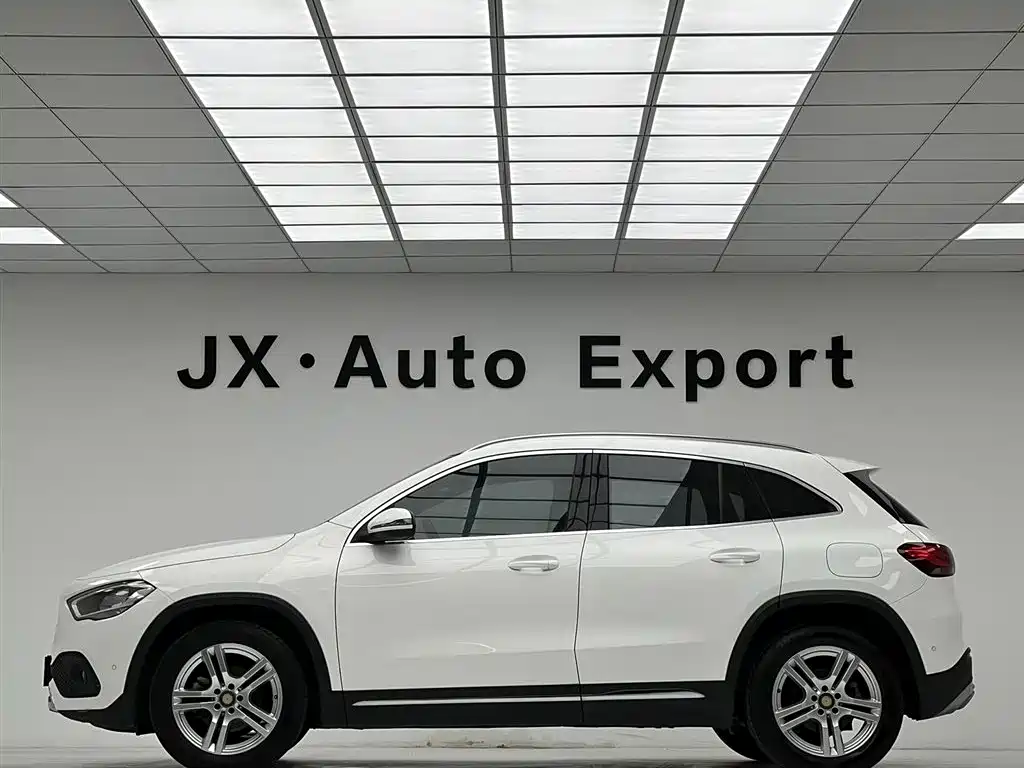 Mercedes-Benz GLA — фото 5