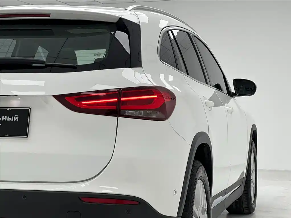 Mercedes-Benz GLA — фото 9