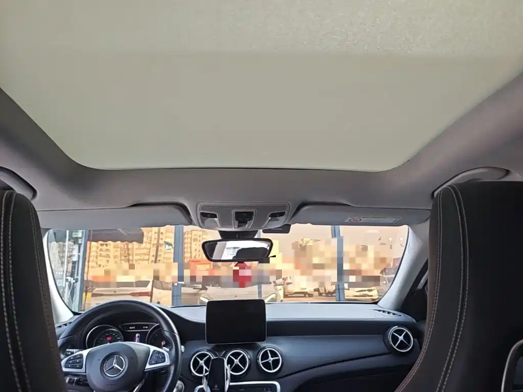 Mercedes-Benz GLA — фото 18