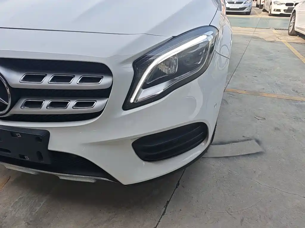 Mercedes-Benz GLA — фото 24