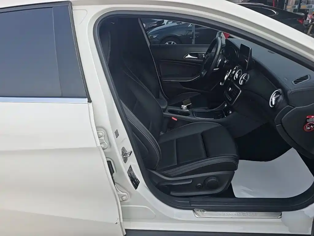 Mercedes-Benz GLA — фото 25