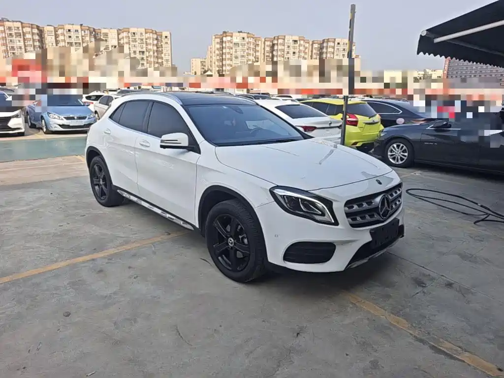Mercedes-Benz GLA — фото 4