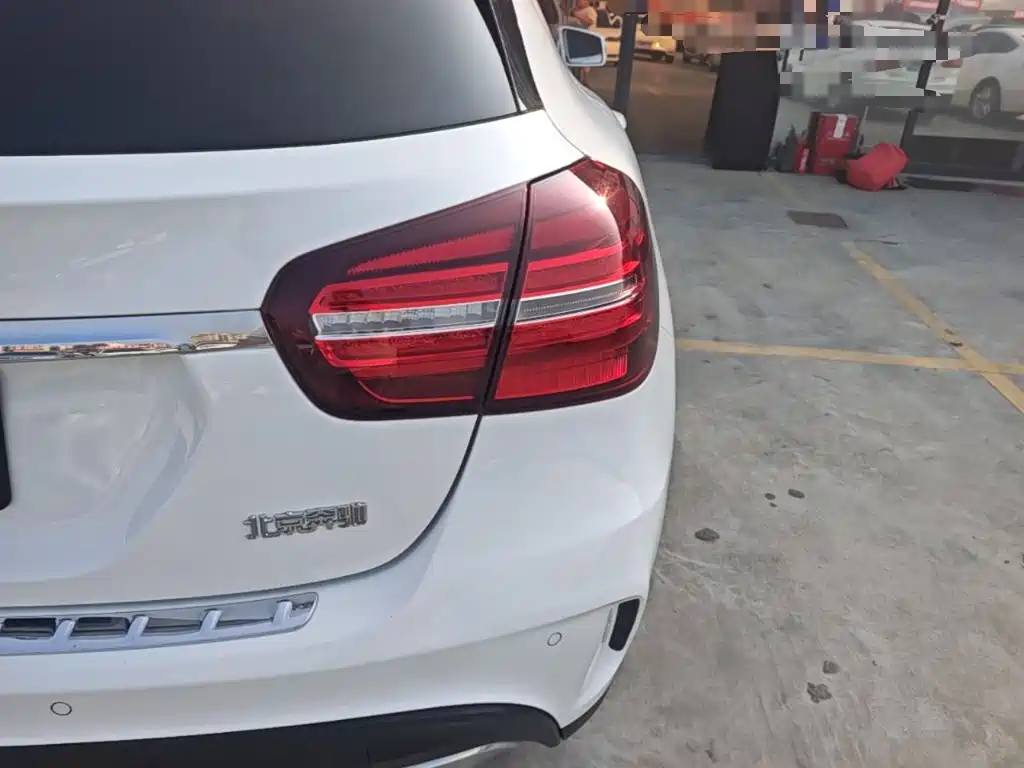 Mercedes-Benz GLA — фото 8