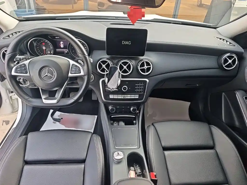 Mercedes-Benz GLA — фото 10