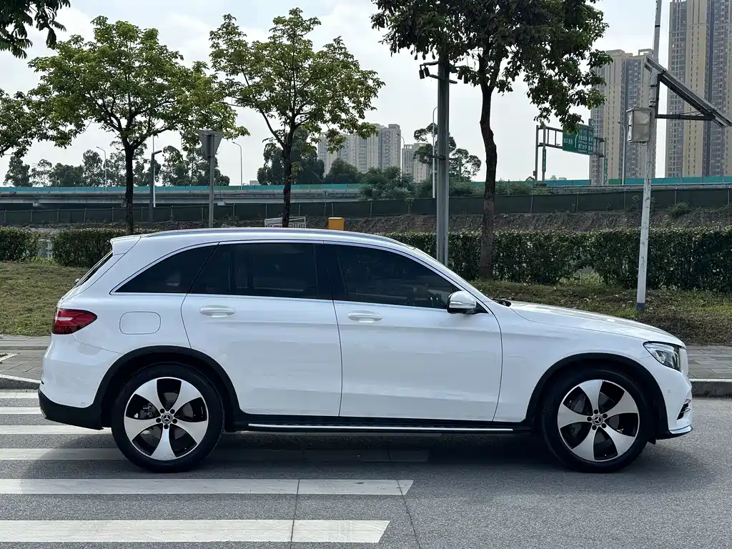 Mercedes-Benz GLC — фото 6