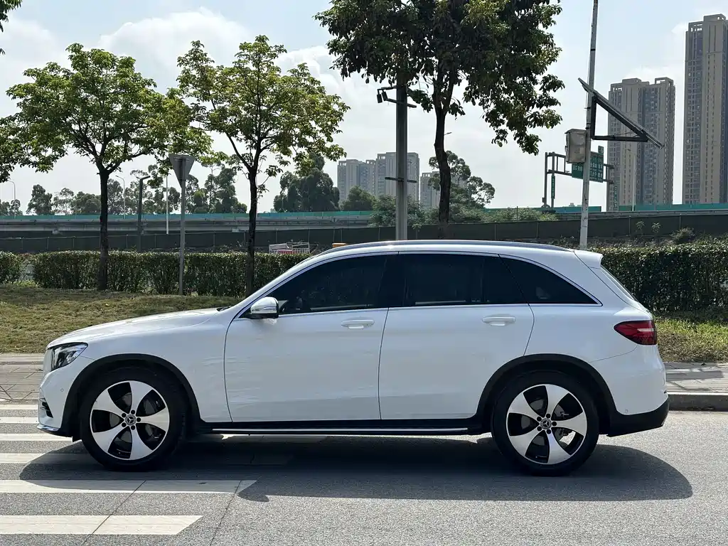 Mercedes-Benz GLC — фото 7