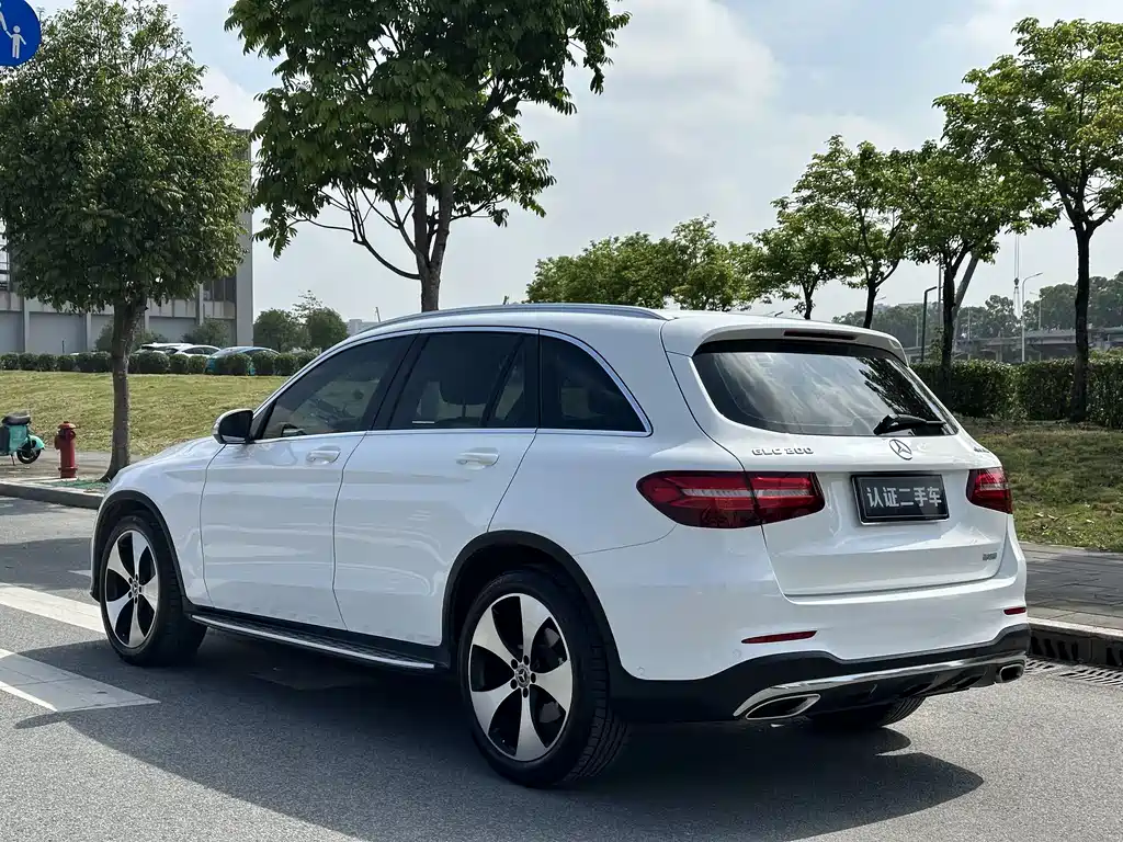 Mercedes-Benz GLC — фото 9