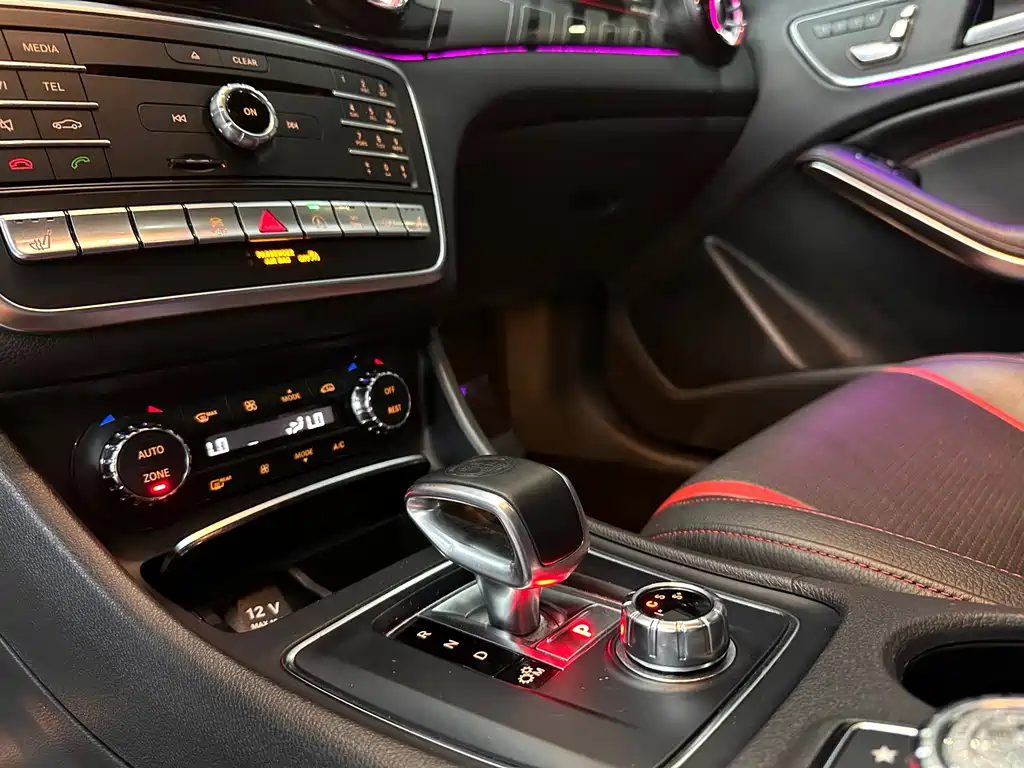 Mercedes-Benz GLA AMG — фото 8