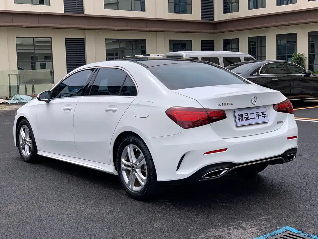 Mercedes-Benz A-Class — фото 6