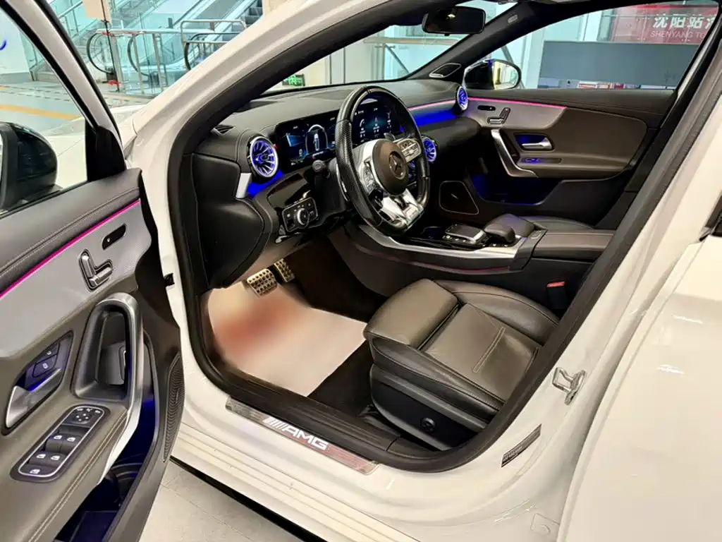 Mercedes-Benz A-Class AMG — фото 10