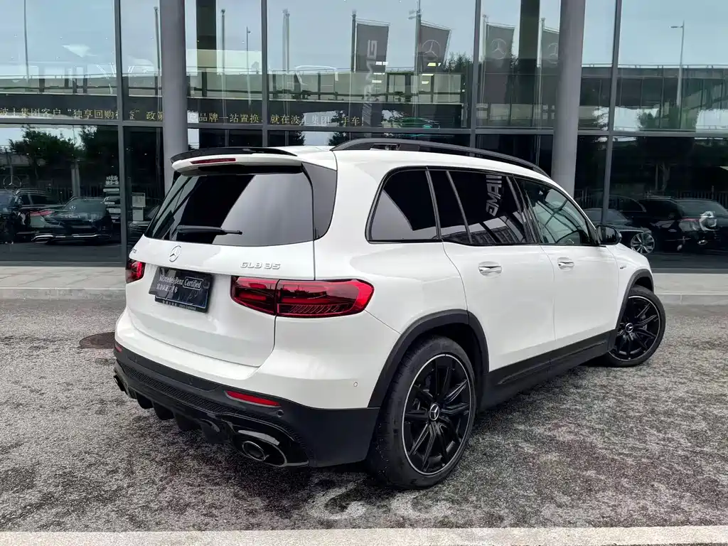 Mercedes-Benz GLB AMG — фото 4