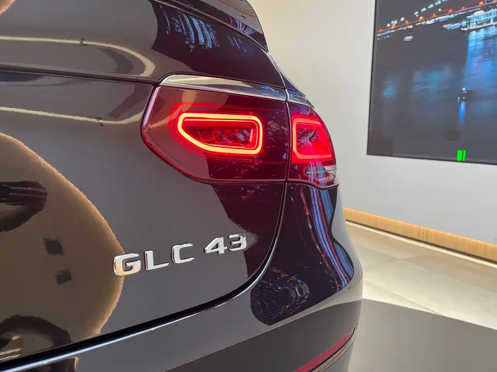 Mercedes-Benz GLC Coupe AMG — фото 23