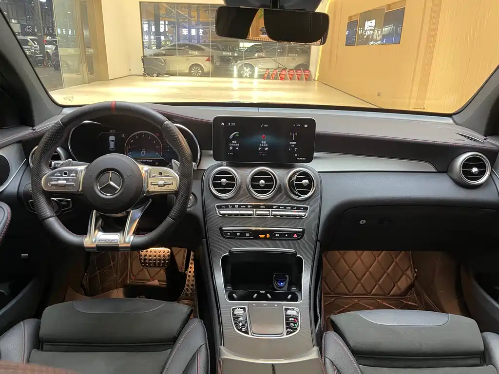 Mercedes-Benz GLC Coupe AMG — фото 6